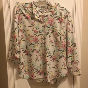 April quarter button down floral woman’s top